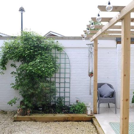 Light Filled Mid- Century 3 Bed Cottage In Dulwich Λονδίνο Εξωτερικό φωτογραφία